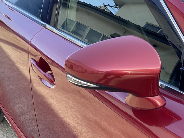 ＩＳ ＩＳ３００ｈ　バージョンＬ　フルセグナビ・バックカメラ・ＢＴオーディオ・１９ＡＷ・黒革シート・ベンチレーション・ＬＥＤライト・レーダークルーズ・ステアリングヒーター・Ｐシート・ＥＴＣ・レクサスセーフティシステム・ＢＳＭ・車高調（56枚目）