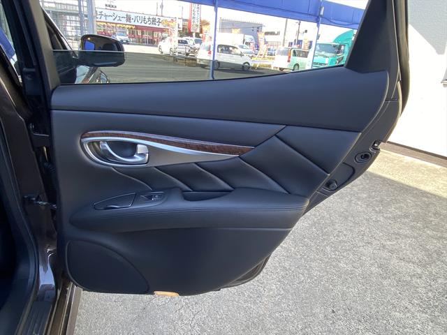 後期・フルセグナビ・全周囲カメラ・１８ＡＷ・ハーフレザーシート・パワーシート・オットマン・ＬＥＤライト・フォグライト・レーダークルーズ・コーナーセンサー・ＥＴＣ・３６０°セーフティアシスト・ＢＳＭ