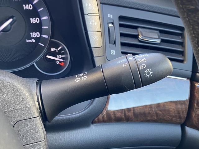 後期・フルセグナビ・全周囲カメラ・１８ＡＷ・ハーフレザーシート・パワーシート・オットマン・ＬＥＤライト・フォグライト・レーダークルーズ・コーナーセンサー・ＥＴＣ・３６０°セーフティアシスト・ＢＳＭ