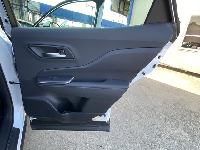 クラウンクロスオーバー Ｇアドバンスド・レザーパッケージ　フルセグＴＶ・全周囲カメラ・２１ＡＷ・黒革シート・ベンチレーション・デジタルミラー・ＬＥＤライト・ステアリングヒーター・レーダークルーズ・パワーテールゲート・ＥＴＣ・セーフティセンス・ＢＳＭ・ＨＵＤ（34枚目）