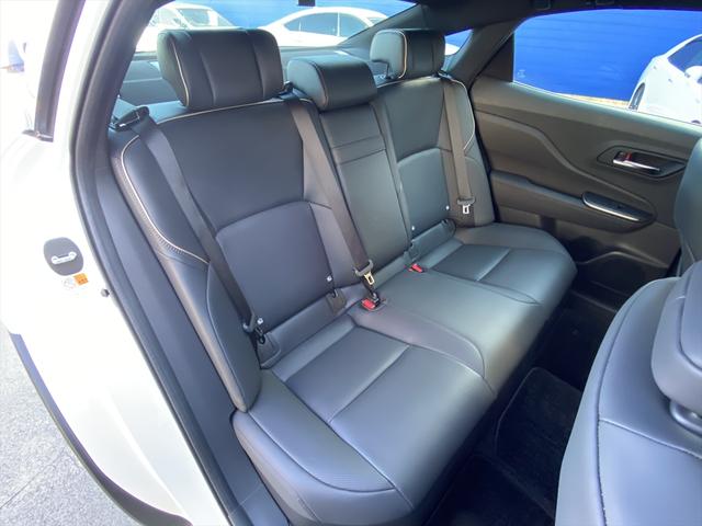 クラウンクロスオーバー Ｇアドバンスド・レザーパッケージ　フルセグＴＶ・全周囲カメラ・２１ＡＷ・黒革シート・ベンチレーション・デジタルミラー・ＬＥＤライト・ステアリングヒーター・レーダークルーズ・パワーテールゲート・ＥＴＣ・セーフティセンス・ＢＳＭ・ＨＵＤ（35枚目）