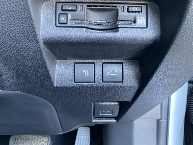 クラウンクロスオーバー Ｇアドバンスド・レザーパッケージ　フルセグＴＶ・全周囲カメラ・２１ＡＷ・黒革シート・ベンチレーション・デジタルミラー・ＬＥＤライト・ステアリングヒーター・レーダークルーズ・パワーテールゲート・ＥＴＣ・セーフティセンス・ＢＳＭ・ＨＵＤ（54枚目）