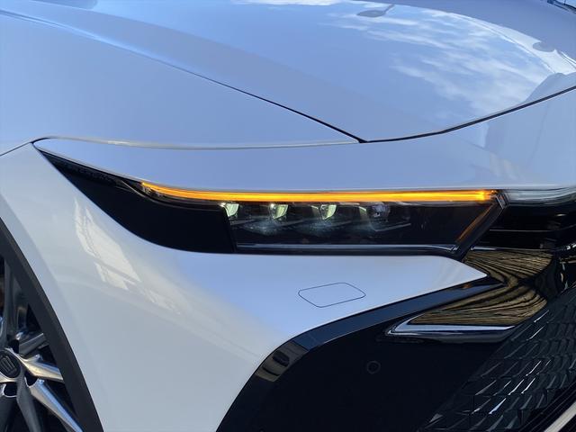 クラウンクロスオーバー Ｇアドバンスド・レザーパッケージ　フルセグＴＶ・全周囲カメラ・２１ＡＷ・黒革シート・ベンチレーション・デジタルミラー・ＬＥＤライト・ステアリングヒーター・レーダークルーズ・パワーテールゲート・ＥＴＣ・セーフティセンス・ＢＳＭ・ＨＵＤ（58枚目）