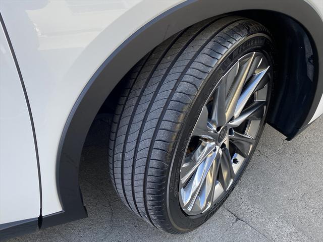 クラウンクロスオーバー Ｇアドバンスド・レザーパッケージ　フルセグＴＶ・全周囲カメラ・２１ＡＷ・黒革シート・ベンチレーション・デジタルミラー・ＬＥＤライト・ステアリングヒーター・レーダークルーズ・パワーテールゲート・ＥＴＣ・セーフティセンス・ＢＳＭ・ＨＵＤ（60枚目）