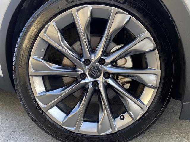 クラウンクロスオーバー Ｇアドバンスド・レザーパッケージ　フルセグＴＶ・全周囲カメラ・２１ＡＷ・黒革シート・ベンチレーション・デジタルミラー・ＬＥＤライト・ステアリングヒーター・レーダークルーズ・パワーテールゲート・ＥＴＣ・セーフティセンス・ＢＳＭ・ＨＵＤ（63枚目）