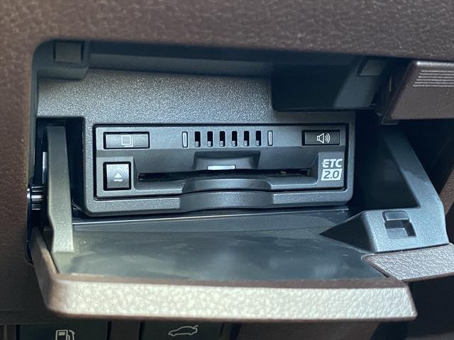 ES ES300h バージョンL サンルーフ・フルセグナビ・全周囲カメラ・BTオーディオ・18AW・茶革シート・ベンチレーション・LEDライト・ステアリングヒーター・レーダークルーズ・ETC・レクサスセーフティシステム・BSM・HUD(10枚目)