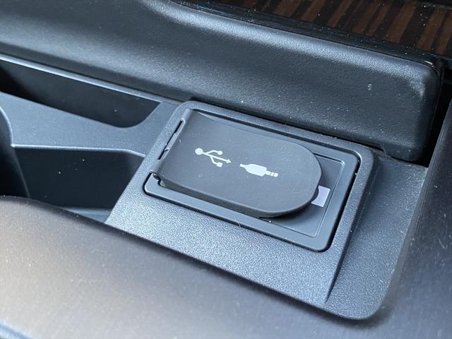 ES ES300h バージョンL サンルーフ・フルセグナビ・全周囲カメラ・BTオーディオ・18AW・茶革シート・ベンチレーション・LEDライト・ステアリングヒーター・レーダークルーズ・ETC・レクサスセーフティシステム・BSM・HUD(12枚目)