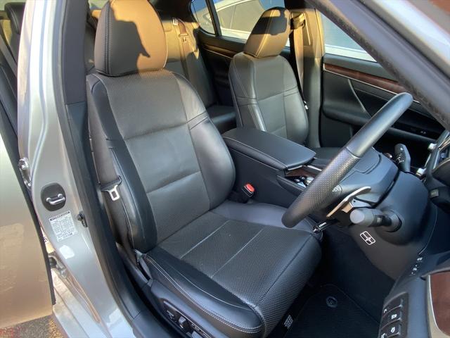 ＧＳ ＧＳ３００ｈ　Ｆスポーツ　サンルーフ・フルセグナビ・バックカメラ・ＢＴオーディオ・１９ＡＷ・黒革シート・ベンチレーション・ＬＥＤライト・フォグ・クルーズコントロール・本革巻ステアリング・ＢＳＭ・パワーテールゲート・ＵＳＢ（5枚目）