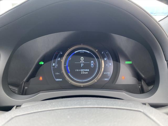フルセグナビ・バックカメラ・ＢＴオーディオ・１９ＡＷ・黒革シート・ベンチレーション・ＬＥＤライト・フォグ・レーダークルーズ・ステアリングヒーター・本革巻ステアリング・ＥＴＣ・パドルシフト・フロアマット