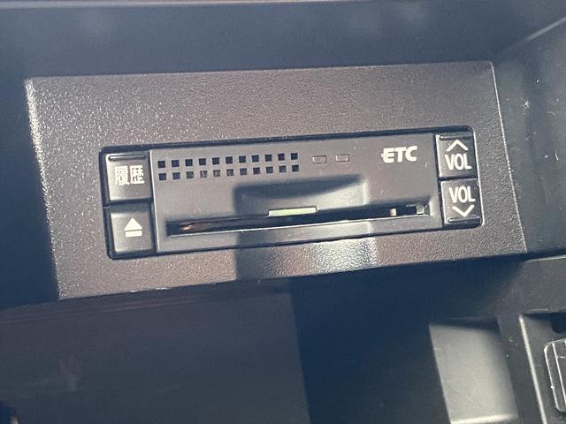 ＨＳ ＨＳ２５０ｈ　ハーモニアス　レザーインテリア　フルセグナビ・バックカメラ・１９ＡＷ・コンビ革シート・パワーシート・シートヒーター・ＬＥＤライト・フォグ・本革巻ステアリング・クルーズコントロール・ＥＴＣ・フロアマット・ＵＳＢ・ＭＳＶ・スマートキー（14枚目）