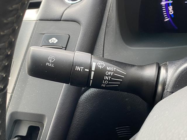 ＨＳ ＨＳ２５０ｈ　ハーモニアス　レザーインテリア　フルセグナビ・バックカメラ・１９ＡＷ・コンビ革シート・パワーシート・シートヒーター・ＬＥＤライト・フォグ・本革巻ステアリング・クルーズコントロール・ＥＴＣ・フロアマット・ＵＳＢ・ＭＳＶ・スマートキー（32枚目）