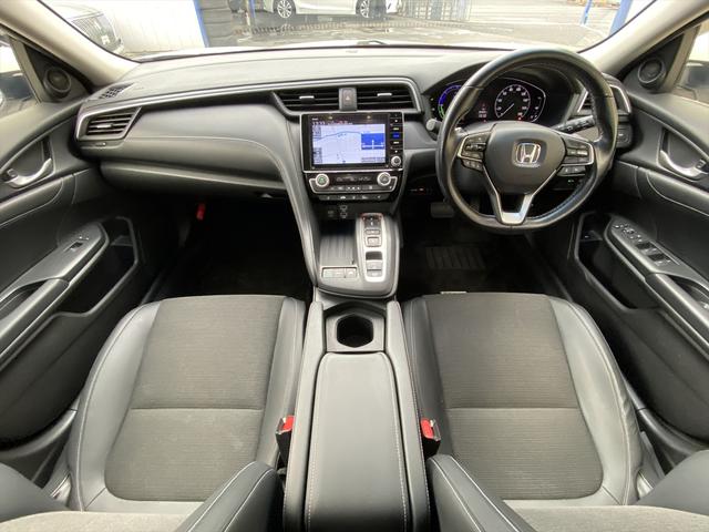 インサイト ＥＸ　ワンオーナー・フルセグナビ・バックカメラ・ＢＴオーディオ・１７ＡＷ・ハーフレザーシート・シートヒーター・ＬＥＤライト・フォグ・レーダークルーズ・ＥＴＣ・ドアバイザー・Ｒソナー・ホンダセンシング・ＢＳＭ（3枚目）