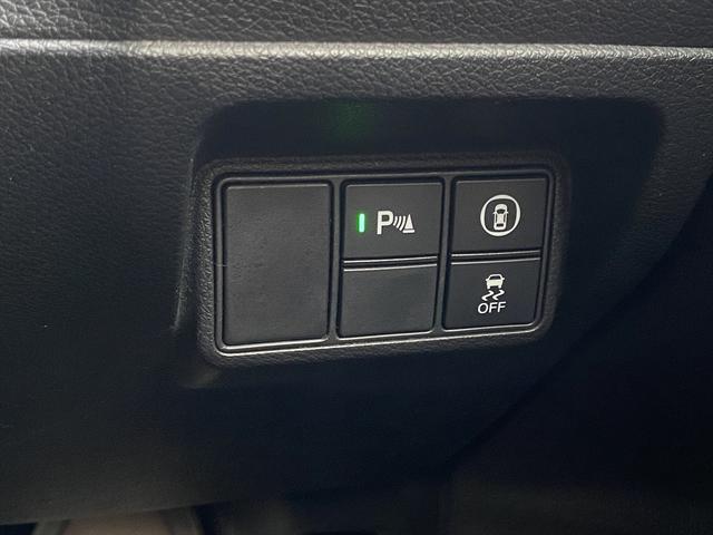 インサイト ＥＸ　ワンオーナー・フルセグナビ・バックカメラ・ＢＴオーディオ・１７ＡＷ・ハーフレザーシート・シートヒーター・ＬＥＤライト・フォグ・レーダークルーズ・ＥＴＣ・ドアバイザー・Ｒソナー・ホンダセンシング・ＢＳＭ（13枚目）