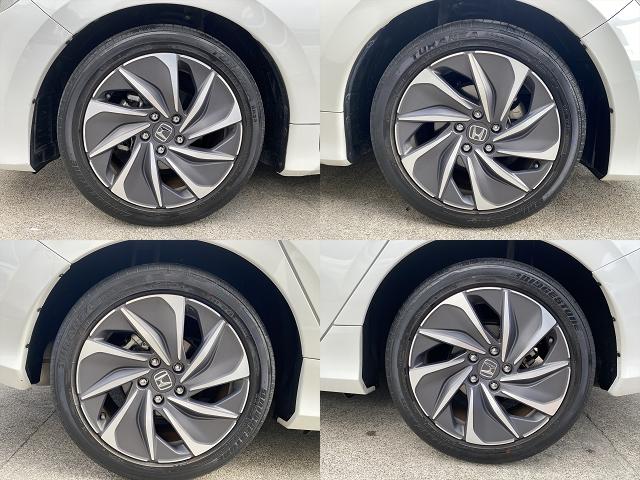 インサイト ＥＸ　ワンオーナー・フルセグナビ・バックカメラ・ＢＴオーディオ・１７ＡＷ・ハーフレザーシート・シートヒーター・ＬＥＤライト・フォグ・レーダークルーズ・ＥＴＣ・ドアバイザー・Ｒソナー・ホンダセンシング・ＢＳＭ（18枚目）