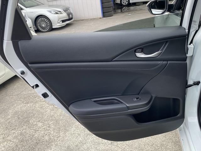 インサイト ＥＸ　ワンオーナー・フルセグナビ・バックカメラ・ＢＴオーディオ・１７ＡＷ・ハーフレザーシート・シートヒーター・ＬＥＤライト・フォグ・レーダークルーズ・ＥＴＣ・ドアバイザー・Ｒソナー・ホンダセンシング・ＢＳＭ（27枚目）