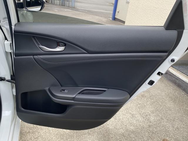 インサイト ＥＸ　ワンオーナー・フルセグナビ・バックカメラ・ＢＴオーディオ・１７ＡＷ・ハーフレザーシート・シートヒーター・ＬＥＤライト・フォグ・レーダークルーズ・ＥＴＣ・ドアバイザー・Ｒソナー・ホンダセンシング・ＢＳＭ（30枚目）