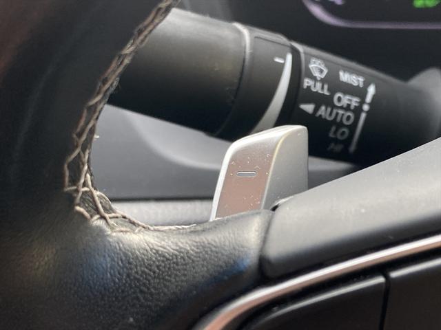 インサイト ＥＸ　ワンオーナー・フルセグナビ・バックカメラ・ＢＴオーディオ・１７ＡＷ・ハーフレザーシート・シートヒーター・ＬＥＤライト・フォグ・レーダークルーズ・ＥＴＣ・ドアバイザー・Ｒソナー・ホンダセンシング・ＢＳＭ（32枚目）