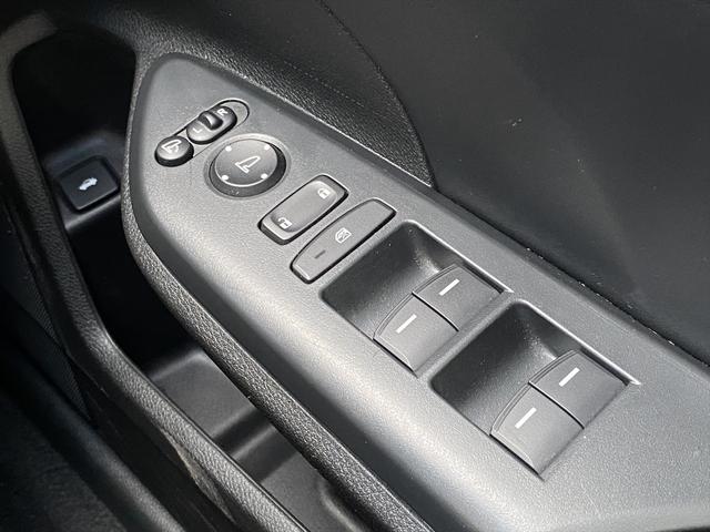 インサイト ＥＸ　ワンオーナー・フルセグナビ・バックカメラ・ＢＴオーディオ・１７ＡＷ・ハーフレザーシート・シートヒーター・ＬＥＤライト・フォグ・レーダークルーズ・ＥＴＣ・ドアバイザー・Ｒソナー・ホンダセンシング・ＢＳＭ（40枚目）