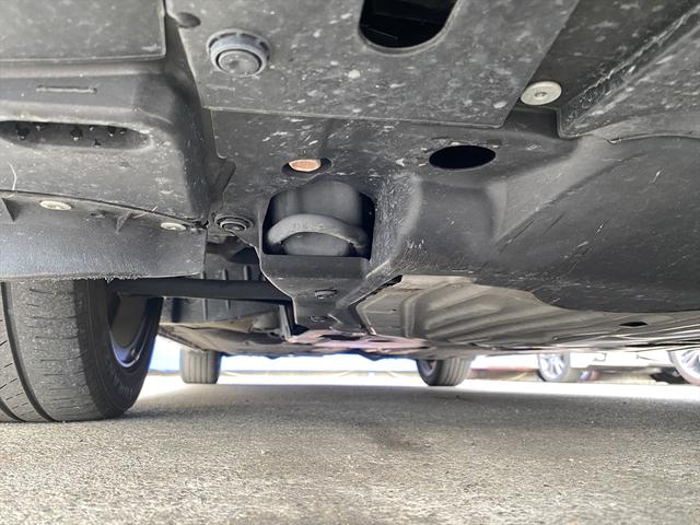 インサイト ＥＸ　ワンオーナー・フルセグナビ・バックカメラ・ＢＴオーディオ・１７ＡＷ・ハーフレザーシート・シートヒーター・ＬＥＤライト・フォグ・レーダークルーズ・ＥＴＣ・ドアバイザー・Ｒソナー・ホンダセンシング・ＢＳＭ（63枚目）