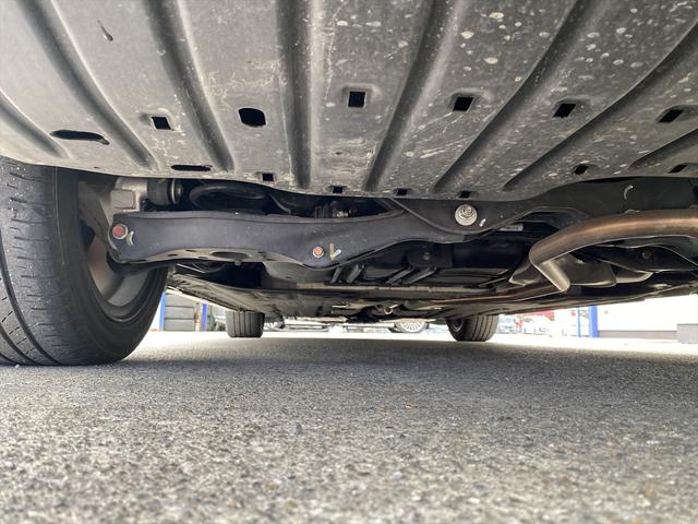 インサイト ＥＸ　ワンオーナー・フルセグナビ・バックカメラ・ＢＴオーディオ・１７ＡＷ・ハーフレザーシート・シートヒーター・ＬＥＤライト・フォグ・レーダークルーズ・ＥＴＣ・ドアバイザー・Ｒソナー・ホンダセンシング・ＢＳＭ（65枚目）