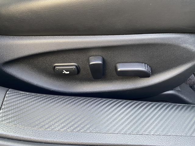 スカイライン ３５０ＧＴ　ハイブリッド　タイプＳＰ　ワンオーナー・フルセグナビ・全周囲カメラ・ＢＴオーディオ・１９ＡＷ・黒革シート・パワーシート・シートヒーター・ＬＥＤライト・フォグ・レーダークルーズ・ＥＴＣ・全方位運転支援システム・ＢＳＭ・ローダウン（14枚目）