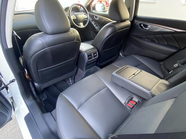 スカイライン ３５０ＧＴ　ハイブリッド　タイプＳＰ　ワンオーナー・フルセグナビ・全周囲カメラ・ＢＴオーディオ・１９ＡＷ・黒革シート・パワーシート・シートヒーター・ＬＥＤライト・フォグ・レーダークルーズ・ＥＴＣ・全方位運転支援システム・ＢＳＭ・ローダウン（39枚目）