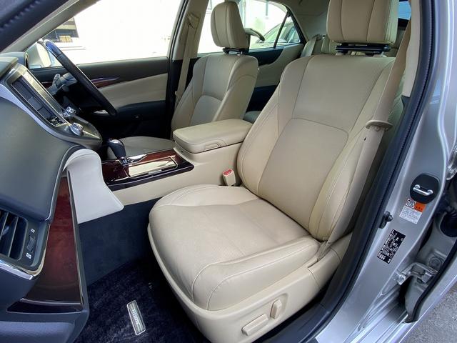 クラウンマジェスタ Ｆバージョン　フルセグナビ・全周囲カメラ・ＢＴオーディオ・１８ＡＷ・ベージュ革シート・ベンチレーション・ＬＥＤライト・フォグ・レーダークルーズ・ステアリングヒーター・ウッドコンビハンドル・セーフティセンス・ＢＳＭ（38枚目）