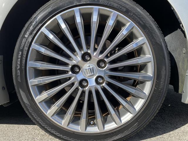 クラウンマジェスタ Ｆバージョン　フルセグナビ・全周囲カメラ・ＢＴオーディオ・１８ＡＷ・ベージュ革シート・ベンチレーション・ＬＥＤライト・フォグ・レーダークルーズ・ステアリングヒーター・ウッドコンビハンドル・セーフティセンス・ＢＳＭ（64枚目）