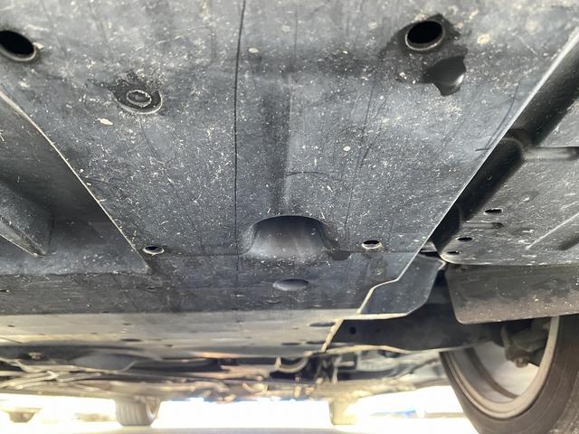 クラウンマジェスタ Ｆバージョン　フルセグナビ・全周囲カメラ・ＢＴオーディオ・１８ＡＷ・ベージュ革シート・ベンチレーション・ＬＥＤライト・フォグ・レーダークルーズ・ステアリングヒーター・ウッドコンビハンドル・セーフティセンス・ＢＳＭ（72枚目）