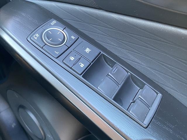 IS IS300h バージョンL フルセグナビ・全周囲カメラ・BTオーディオ・19AW・黒革シート・ベンチレーション・LEDライト・ステアリングヒーター・レーダークルーズ・Rサンシェード・ETC・レクサスセーフティシステム・BSM(57枚目)