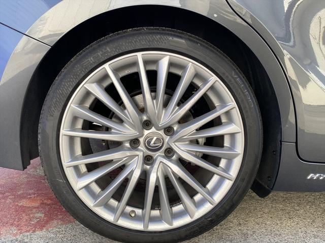 IS IS300h バージョンL フルセグナビ・全周囲カメラ・BTオーディオ・19AW・黒革シート・ベンチレーション・LEDライト・ステアリングヒーター・レーダークルーズ・Rサンシェード・ETC・レクサスセーフティシステム・BSM(70枚目)