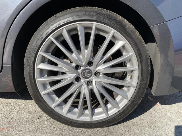 IS IS300h バージョンL フルセグナビ・全周囲カメラ・BTオーディオ・19AW・黒革シート・ベンチレーション・LEDライト・ステアリングヒーター・レーダークルーズ・Rサンシェード・ETC・レクサスセーフティシステム・BSM(72枚目)