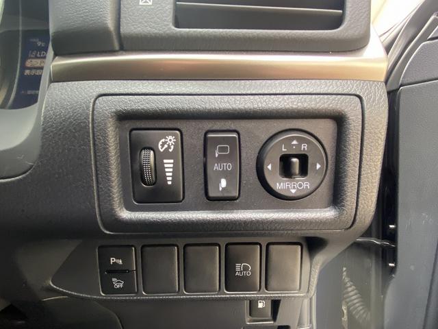 CT CT200hブラックシークエンス 後期・フルセグナビ・バックカメラ・BTオーディオ・17AW・ハーフレザーシート・パワーシート・シートヒーター・LEDライト・フォグ・レーダークルーズ・ドアバイザー・ETC・レクサスセーフティシステム(53枚目)