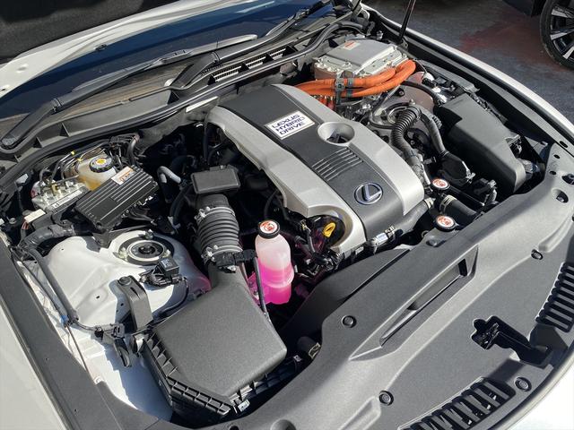 ＩＳ ＩＳ３００ｈ　バージョンＬ　フルセグナビ・バックカメラ・ＢＴオーディオ・１９ＡＷ・黒革シート・ベンチレーション・ＬＥＤライト・ステアリングヒーター・レーダークルーズ・フロアマット・パドルシフト・レクサスセーフティシステム・ＢＳＭ（19枚目）