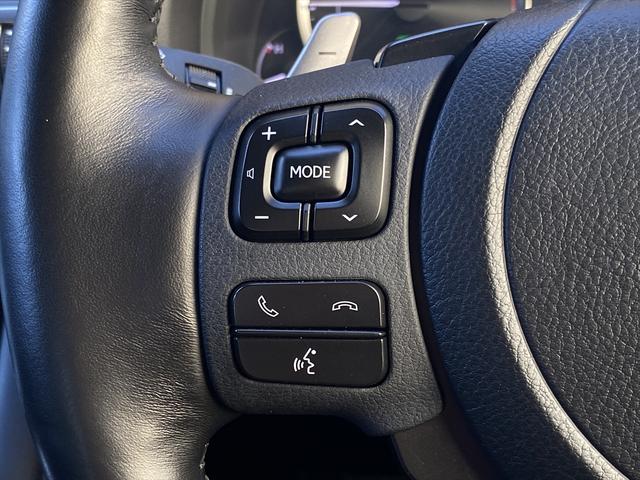 ＩＳ ＩＳ３００ｈ　バージョンＬ　フルセグナビ・バックカメラ・ＢＴオーディオ・１９ＡＷ・黒革シート・ベンチレーション・ＬＥＤライト・ステアリングヒーター・レーダークルーズ・フロアマット・パドルシフト・レクサスセーフティシステム・ＢＳＭ（46枚目）