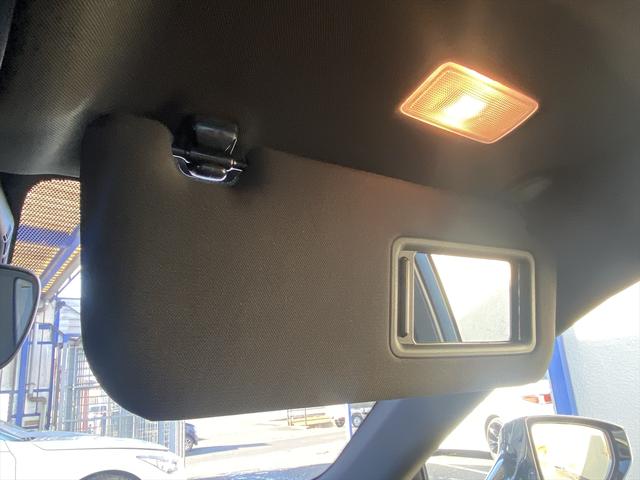 ＩＳ ＩＳ３００ｈ　バージョンＬ　フルセグナビ・バックカメラ・ＢＴオーディオ・１９ＡＷ・黒革シート・ベンチレーション・ＬＥＤライト・ステアリングヒーター・レーダークルーズ・フロアマット・パドルシフト・レクサスセーフティシステム・ＢＳＭ（51枚目）