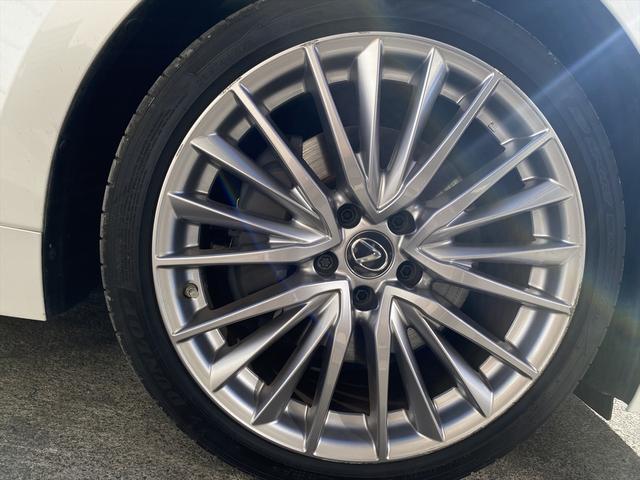 ＩＳ ＩＳ３００ｈ　バージョンＬ　フルセグナビ・バックカメラ・ＢＴオーディオ・１９ＡＷ・黒革シート・ベンチレーション・ＬＥＤライト・ステアリングヒーター・レーダークルーズ・フロアマット・パドルシフト・レクサスセーフティシステム・ＢＳＭ（67枚目）