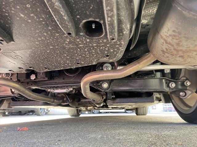 ＩＳ ＩＳ３００ｈ　バージョンＬ　フルセグナビ・バックカメラ・ＢＴオーディオ・１９ＡＷ・黒革シート・ベンチレーション・ＬＥＤライト・ステアリングヒーター・レーダークルーズ・フロアマット・パドルシフト・レクサスセーフティシステム・ＢＳＭ（73枚目）