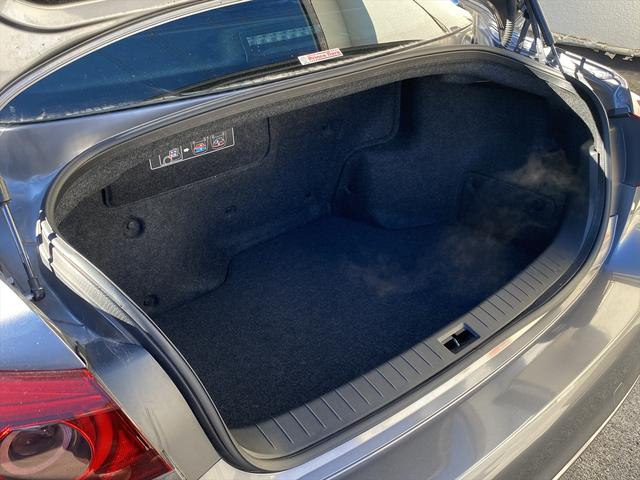 スカイライン ハイブリッド　ＧＴ　タイプＳＰ　後期・フルセグナビ・全周囲カメラ・ＢＴオーディオ・１９ＡＷ・黒革シート・シートヒーター・ＬＥＤライト・フォグ・レーダークルーズ・コーナーセンサー・ＥＴＣ・ＵＳＢ・全方位運転支援システム・ＢＳＭ・ＨＵＤ（6枚目）