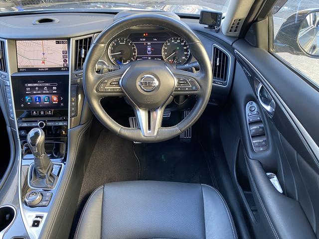 スカイライン ハイブリッド　ＧＴ　タイプＳＰ　後期・フルセグナビ・全周囲カメラ・ＢＴオーディオ・１９ＡＷ・黒革シート・シートヒーター・ＬＥＤライト・フォグ・レーダークルーズ・コーナーセンサー・ＥＴＣ・ＵＳＢ・全方位運転支援システム・ＢＳＭ・ＨＵＤ（11枚目）