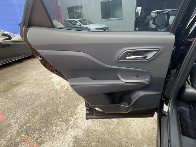 クラウンクロスオーバー Ｇアドバンスド・レザーパッケージ　フルセグナビ・全周囲カメラ・ＢＴオーディオ・２１ＡＷ・黒革シート・ベンチレーション・ＬＥＤライト・ステアリングヒーター・レーダークルーズ・コーナーセンサー・ＥＴＣ・セーフティセンス・ＢＳＭ・ＨＵＤ（40枚目）