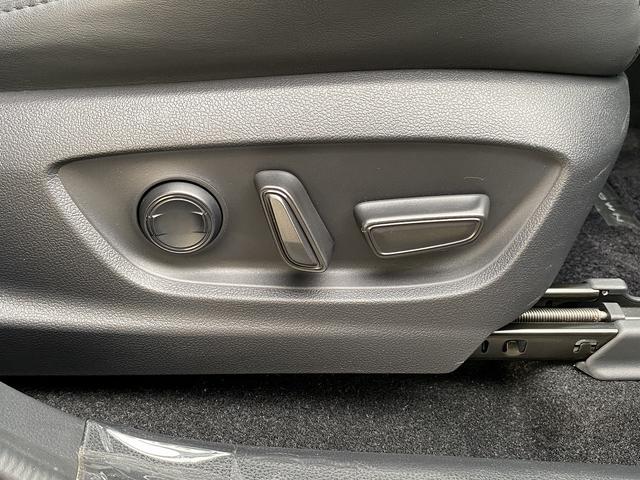 クラウンクロスオーバー Ｇアドバンスド・レザーパッケージ　フルセグナビ・全周囲カメラ・ＢＴオーディオ・２１ＡＷ・黒革シート・ベンチレーション・ＬＥＤライト・ステアリングヒーター・レーダークルーズ・コーナーセンサー・ＥＴＣ・セーフティセンス・ＢＳＭ・ＨＵＤ（58枚目）