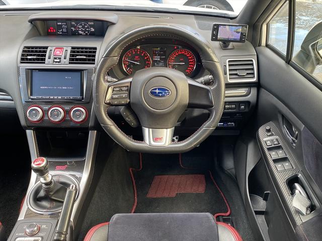 ＷＲＸ ＳＴＩ ＳＴＩ　タイプＳ　フルセグナビ・バックカメラ・ＢＴオーディオ・ＳＴＩエアロ・１８ＡＷ・ハーフレザーシート・ＬＥＤライト・フォグ・本革巻ステアリング・ＥＴＣ・フロアマット・大型スポイラー・ＵＳＢ・ミラーウィンカー（11枚目）