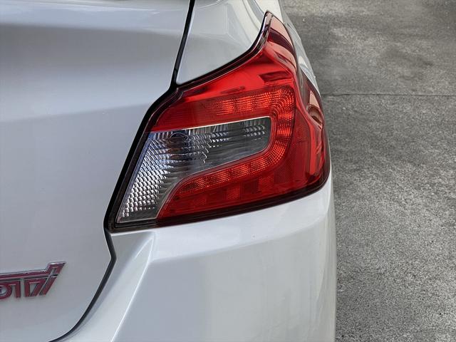 ＷＲＸ ＳＴＩ ＳＴＩ　タイプＳ　フルセグナビ・バックカメラ・ＢＴオーディオ・ＳＴＩエアロ・１８ＡＷ・ハーフレザーシート・ＬＥＤライト・フォグ・本革巻ステアリング・ＥＴＣ・フロアマット・大型スポイラー・ＵＳＢ・ミラーウィンカー（64枚目）