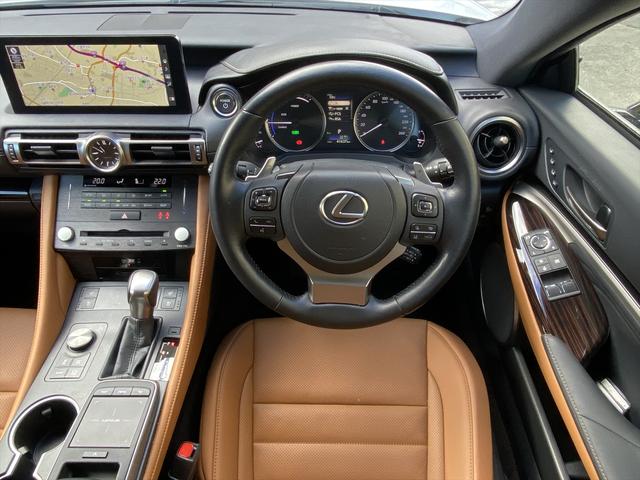 ＲＣ ＲＣ３００ｈ　バージョンＬ　後期・ワンオーナー・マークレビンソン・フルセグナビ・バックカメラ・ＢＴオーディオ・１９ＡＷ・茶革シート・ベンチレーション・ＬＥＤライト・ステアリングヒーター・ＥＴＣ・レクサスセーフティシステム・ＢＳＭ（10枚目）