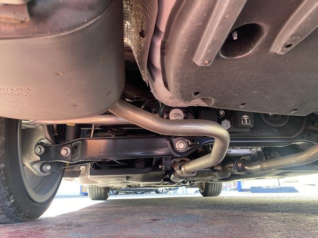 ＲＣ ＲＣ３００ｈ　バージョンＬ　後期・ワンオーナー・マークレビンソン・フルセグナビ・バックカメラ・ＢＴオーディオ・１９ＡＷ・茶革シート・ベンチレーション・ＬＥＤライト・ステアリングヒーター・ＥＴＣ・レクサスセーフティシステム・ＢＳＭ（68枚目）