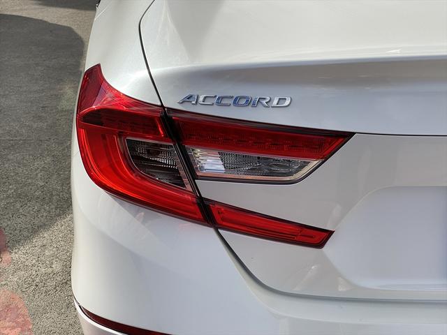 アコード ＥＸ　サンルーフ・フルセグナビ・バックカメラ・ＢＴオーディオ・１８ＡＷ・黒革シート・シートヒーター・ＬＥＤライト・フォグ・コーナーセンサー・レーダークルーズ・ＥＴＣ・ホンダセンシング・ＢＳＭ・ＨＵＤ（67枚目）