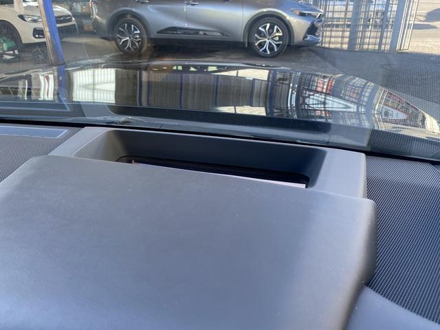 ＭＩＲＡＩ Ｚ　エグゼクティブパッケージ　ＪＢＬサウンド・パノラマルーフ・モデリスタエアロ・フルセグナビ・全周囲カメラ・ＢＴオーディオ・２０ＡＷ・黒革シート・ベンチレーション・ＬＥＤライト・ステアリングヒーター・デジタルミラー・ワイヤレス充電（12枚目）