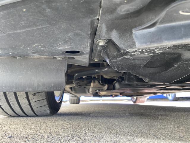 スカイライン ３５０ＧＴ　ハイブリッド　タイプＳＰ　後期・フルセグナビ・全周囲カメラ・ＢＴオーディオ・１９ＡＷ・黒革シート・シートヒーター・ＬＥＤライト・フォグ・レーダークルーズ・コーナーセンサー・ＥＴＣ・全方位運転支援システム・ＢＳＭ・ＨＵＤ（75枚目）