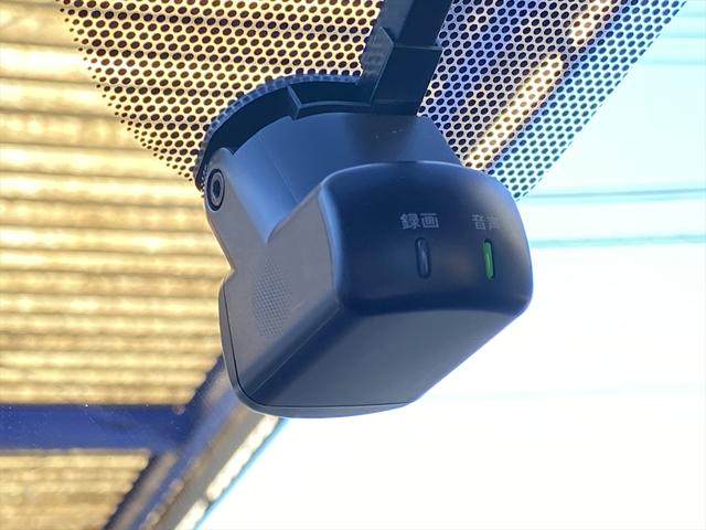 スカイライン ４００Ｒ　後期・フルセグナビ・全周囲カメラ・ＢＴオーディオ・１９ＡＷ・黒革シート・シートヒーター・ＬＥＤライト・フォグ・レーダークルーズ・コーナーセンサー・パドルシフト・ＥＴＣ・全方位運転支援システム・ＢＳＭ（53枚目）